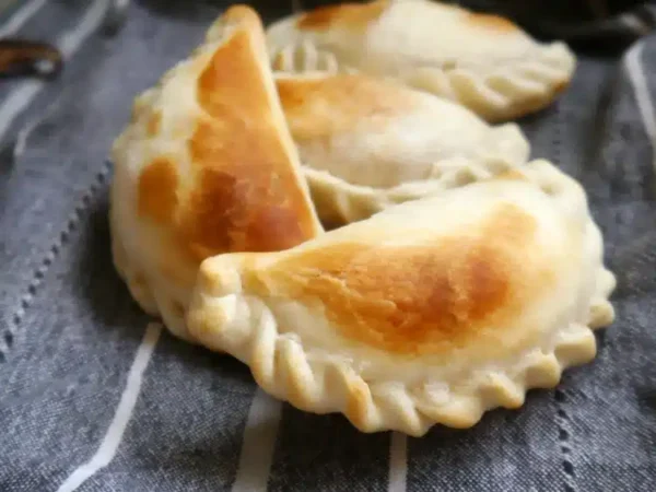 Empanada pollo queso